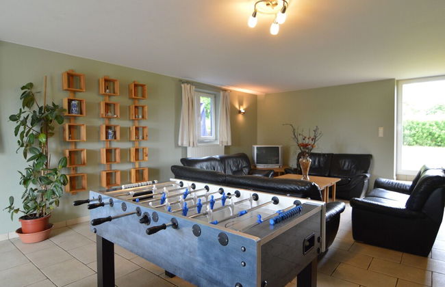 Grand Villa With Bubble Bath - Photo 9