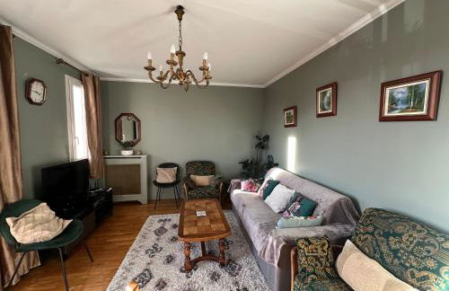 Maison Grand Paris avec jardin et parking privé proche RER B et M14 - Foto 6