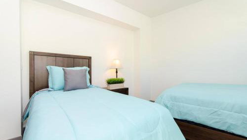 Charming 3 Bedroom Apartment with Pool Near San Diego Convention Center - Foto 5