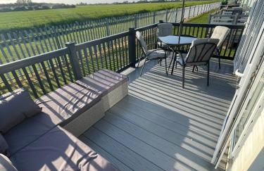 Millfields Holiday Park - Diamond Deluxe - Coastal Caravan Breaks - Foto 13