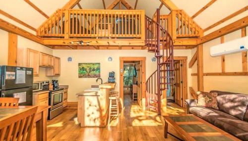 Waterfront Prairie Flower Treehouse - Foto 2