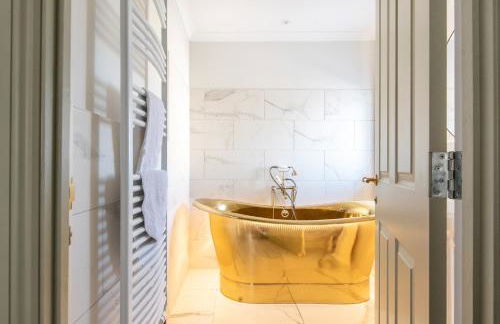 Luxurious Complex: 2 barns together edge of Frome - Photo 30