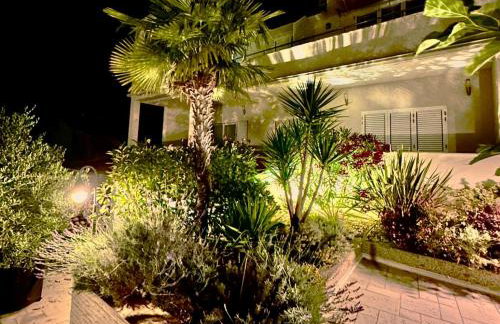 Trogir center exclusive seaview apartment for 4 - Photo 27