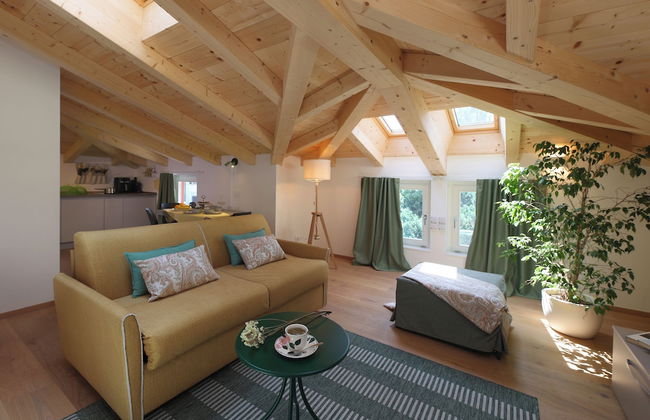 Nine Rooms Apartment - Photo 10