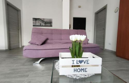 The Friend's House I - Foto 1