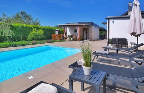 Leonardo House - Photo 1