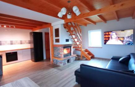 Dom z pięknymi widokami na jezioro ryńskie ilasy. - Foto 15