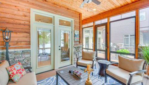 Spacious Lake Keowee Home Boat Slip and Pool Access - Foto 5