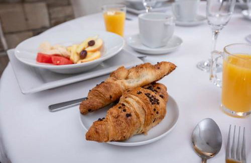 New Hobbit, stunning views, sleeps 42, Bar, Hot Tub - Foto 34