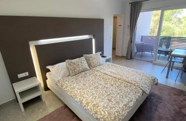 Apartmani Kumenat - Photo 39