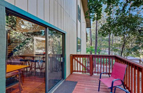 Walk to Golf and Restaurants Serene Twain Harte Gem - Photo 20