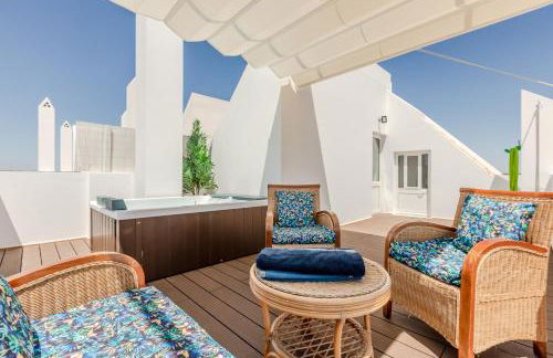 SeaScape Villa Private Pool & Rooftop Jacuzzi with sea view near Manta Rota Beach - Foto 67
