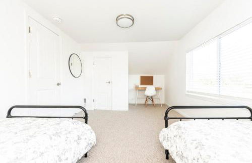 Beautiful like new home in a quiet neighborhood - Foto 32