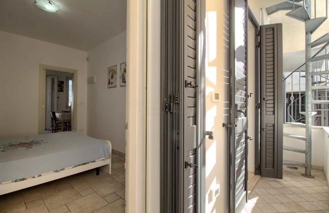 Casetta Dona a Ridosso Della Spiaggia Torre Vado - Foto 5