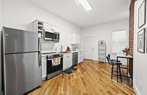 Cozy 1st-Floor Flat 2BR Backyard Free Parking - Foto 8