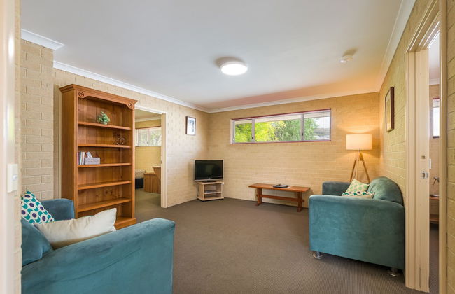 Albany Holiday Units - Photo 19