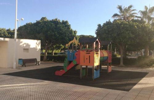 APARTAMENTOFAMILIAR, PLAYA, WIFI, PISCINA - Photo 50