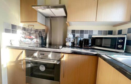 Misk Homes #2 Near Heathrow Airport, shops & Brunel University - Free Parking - Photo 24