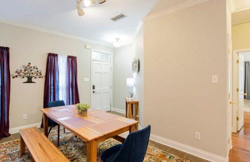 Hazel's Happy Hideaway- Midtown Mobile! - Foto 15