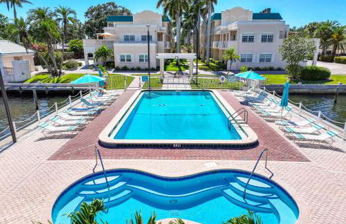 Palm Bay Club by Beachside Management - Photo 16