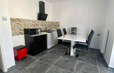 Moderne 2 Zimmer Wohnung Küche und Bad im Zentrum - Photo 17