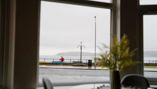 Sea View, 2 Bed Apartment, Central Largs - Foto 3