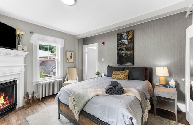 TuckAway Suites at East Branch - Foto 39