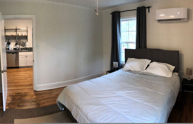 Renovated Space Close to Downtown - A - Foto 11