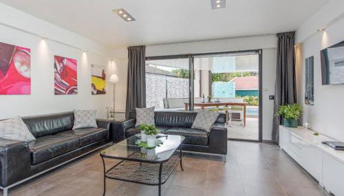 Casa moderna con piscina, Wi-Fi, AA, barbacoa y parking en Sant Pere Pescador - ES-89-73 - Foto 5