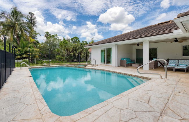 Casa Bonita by Avantstay Large Backyard, Patio, Pool + Hot Tub - Foto 26