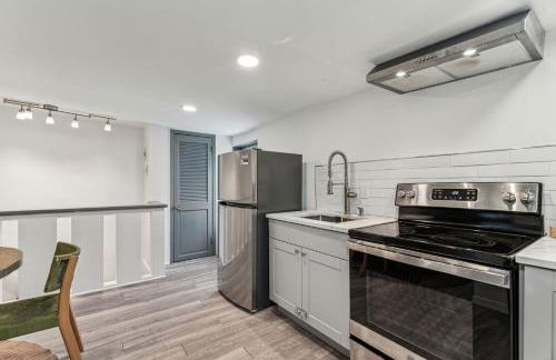 Luxurious couples suite KING BED, romantic, central, wifi - Foto 15