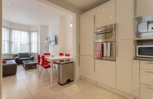Bright Modern Large 1 Bed Flat in Battersea Clapham Junction - Foto 8