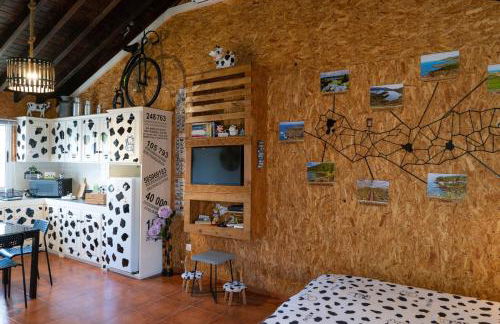 Azores Cow House - Photo 6