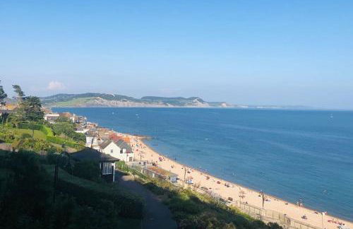 Sea Cliff View Designer Home - Photo 41