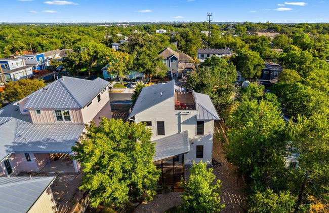 Rooftop Deck 5 Mins to Downtown - Photo 53