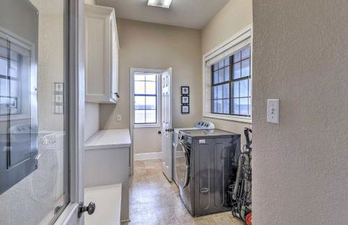 8 Mi to White Rock Lake Spacious Krum Home - Foto 25