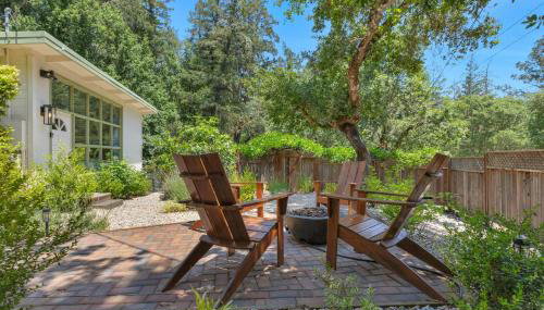 Serene Retreat with Hot Tub - Fire Pit - Deck - Foto 4