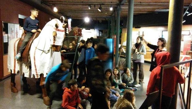 Billet pour le musée d'histoire de Catalogne - Photo 5, Montez sur un cheval médiéval