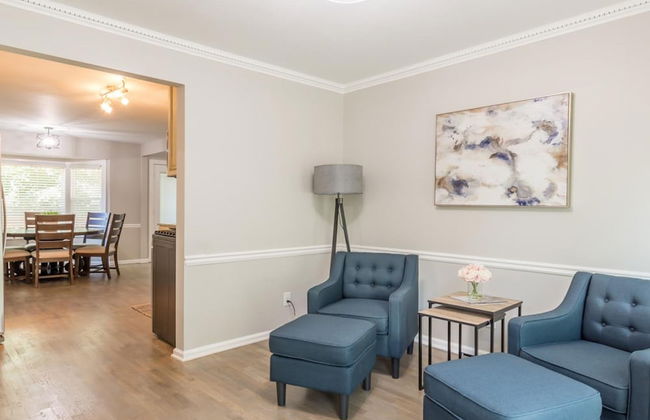 Beautiful Large Newly Renovated 5 Bedroom House - Foto 10