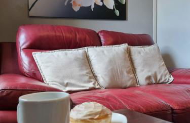 Dog friendly 1 bed cottage with a king sized bed - Foto 4