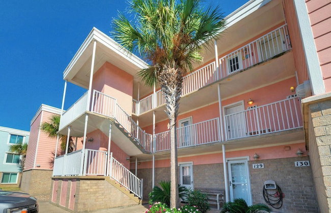 Oceanfront Condo w/ Private Balcony Pool + Tennis Bubbly Blew by Avantstay - Photo 121