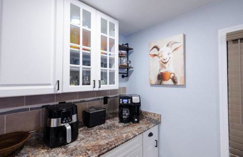 Bear Trails Retreat-Pocono Getaway Near Kalahari - Foto 24