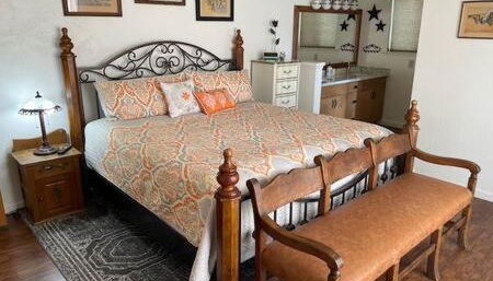 Creekside Suite Sleeps 2 Creek frontage Bbq - Foto 2