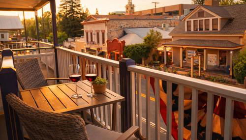 Historic Washington St Balcony - Photo 1