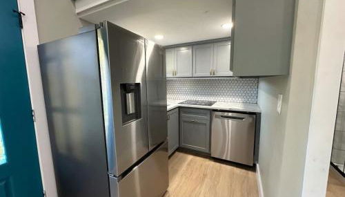 Tiny Private Room #5 in Shared 5BR House with Other Guests - Foto 4