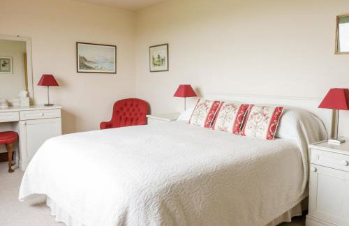 Courtyard Cottage - Photo 14