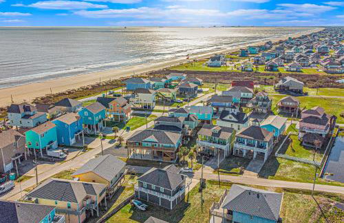 Retreat Steps to Beach Large Deck Family Fun - Foto 26