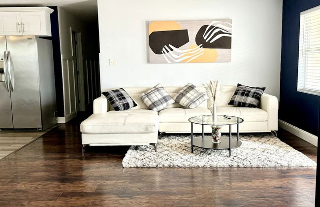 Quiet Spacious Home Close to Clearwater Beaches - Photo 1