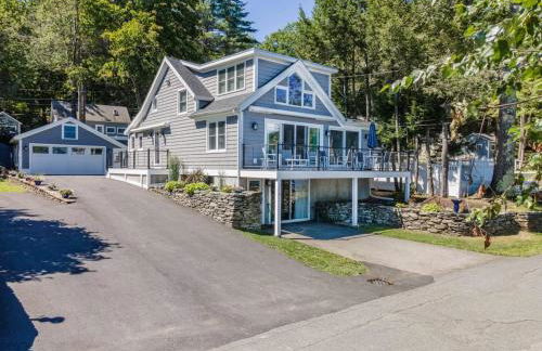 Beautiful Home 30 Feet from the Sand at Spofford Lake! - Foto 1