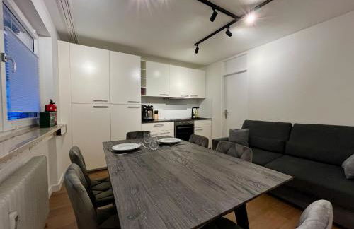 G&P Housing Apartments - XXL Wohnung für Familien & Gruppen 120qm mit 3 Schlafzimmern, 3 Badezimmern, Panoramabalkon und großer Küche - Foto 20